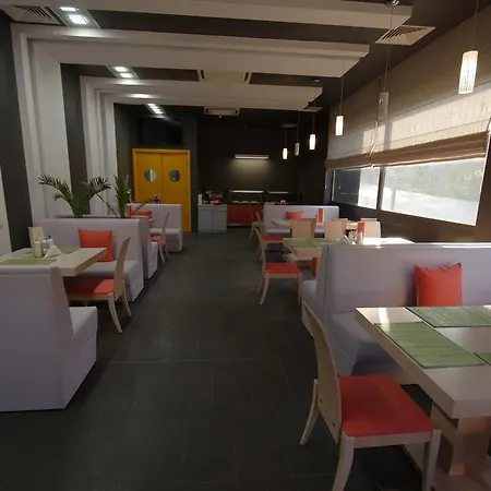 Mak Hotel